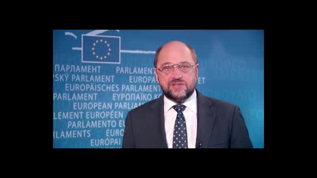 Presidente Martin Schulz: Facciamo un pacco alla camorra