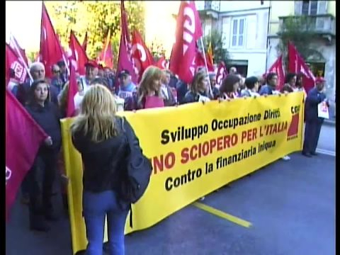 Lella Costa: iscriviti alla Cgil